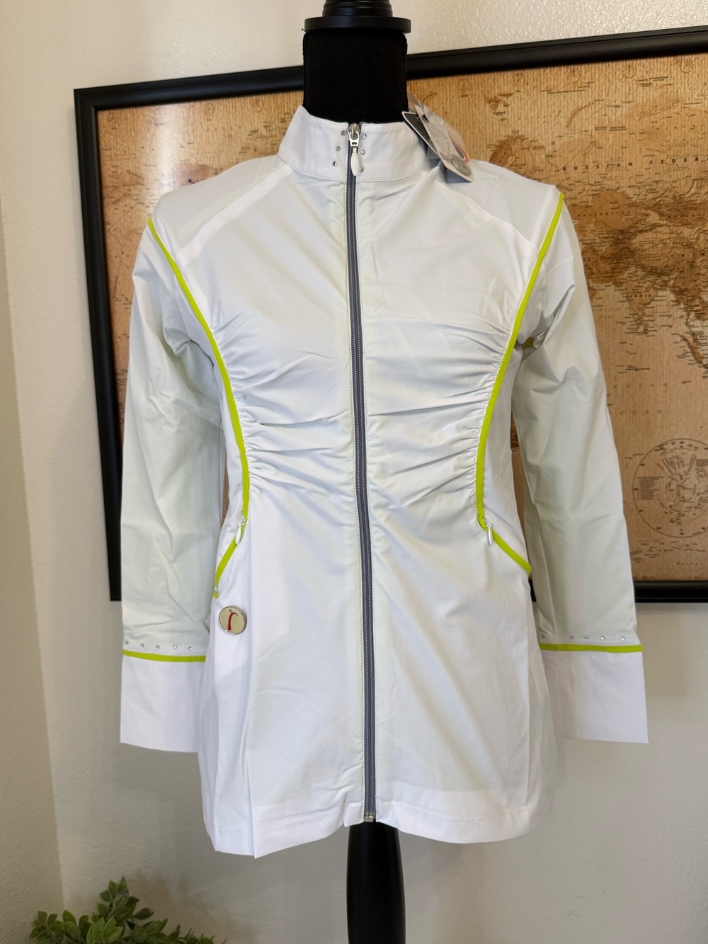 Lightweight golf jacket size small Swingdish